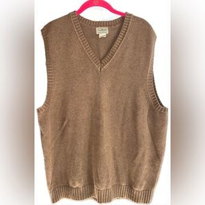 LL Bean Large Men’s V Neck Sweater Vest Large